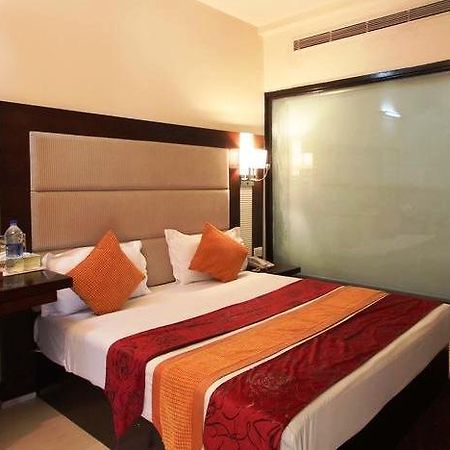 The Grand Hotel Bizzotel Gurgaon Luaran gambar
